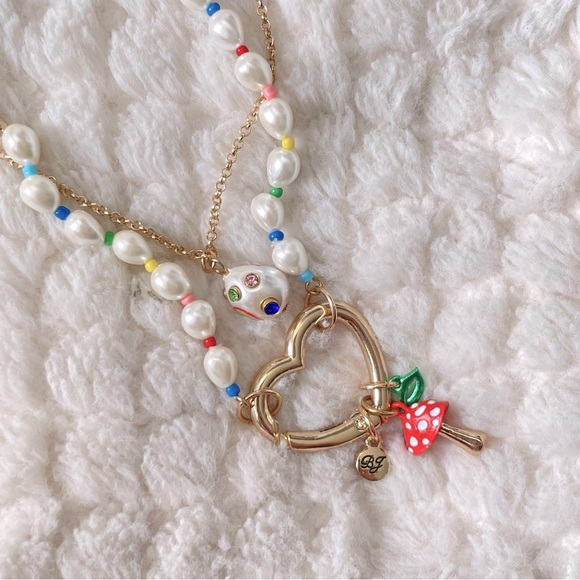 Betsey Johnson One Love Heart Charm Mushroom Smile Lips Necklace Rainbow - NWT - Picture 15 of 15